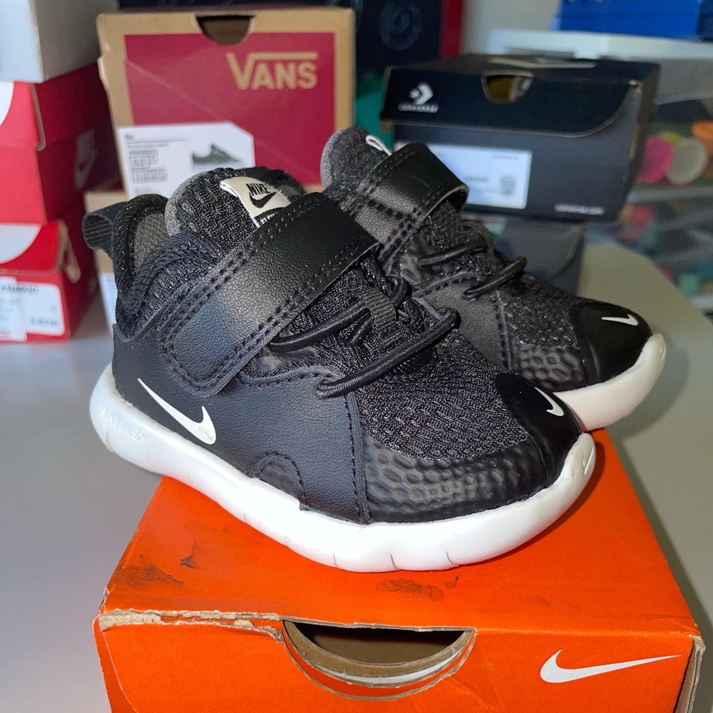 Nike Flex Toddler 4C